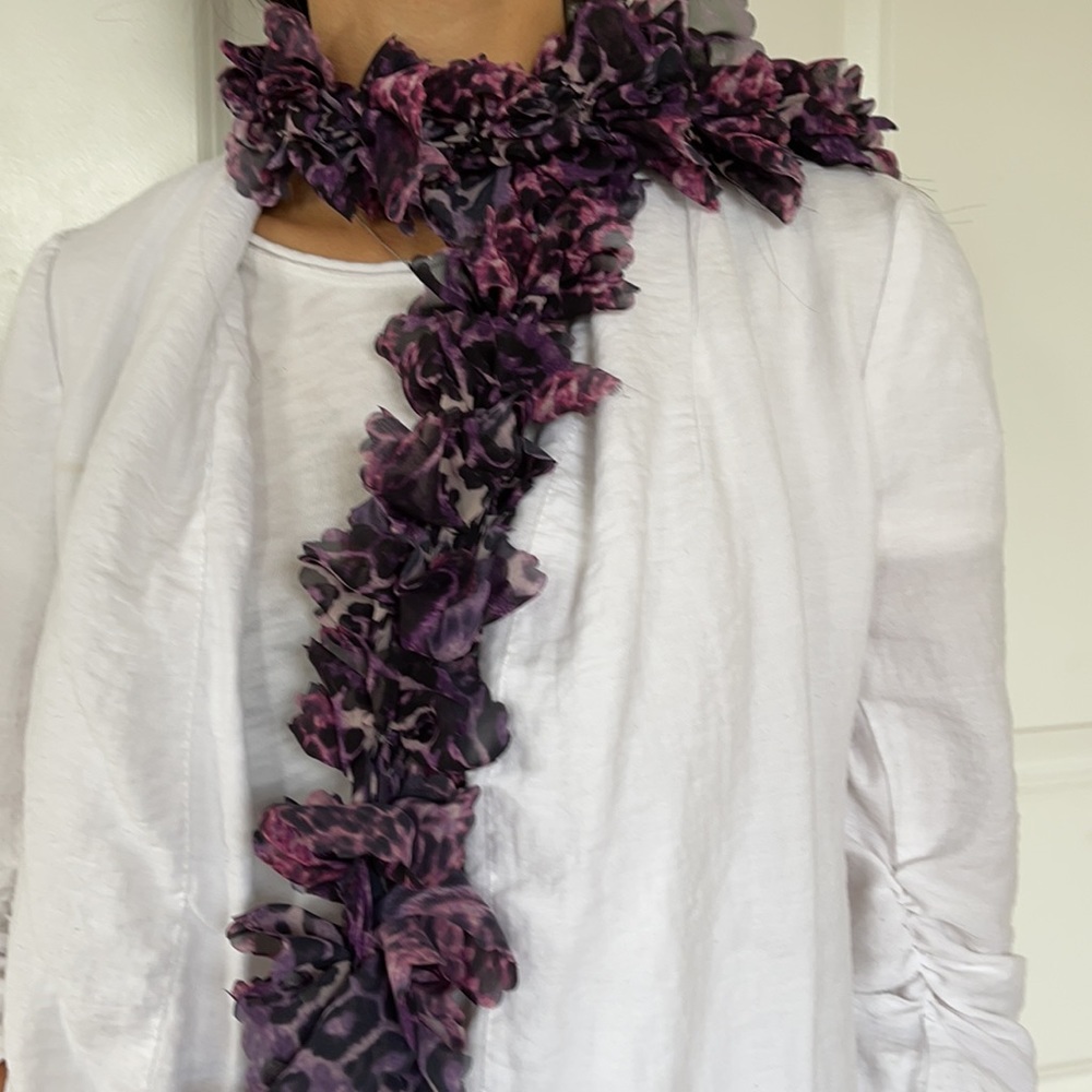 Purple leopard thin wrap scarf